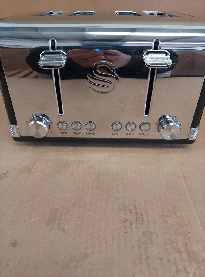 Swan 4 Slice Retro Toaster Black Stainless Steel 24x29x17.8cm Defrost Reheat