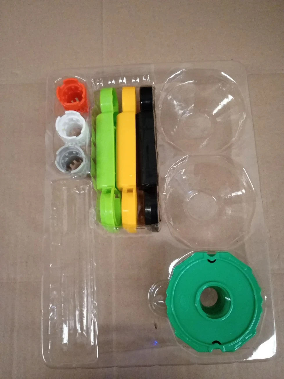 CRAYOLA Colourwhirls 3 Pack Rip Em & Spin Includes 3 Colourwhirls  Ages 6+