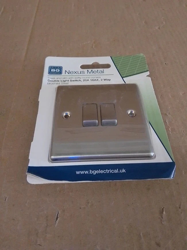 BG Electrical Double Wall Light Switch 2 Way Raised Slim Profile NBS42 20A New