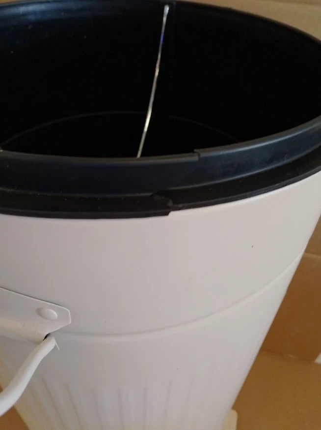 Habitat 30 Litre Vintage Style Kitchen Pedal Bin Cream Waste Quality Design