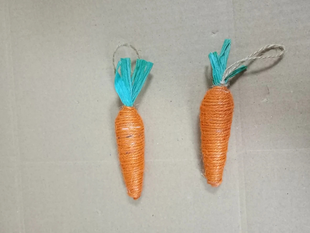 2 Pack Easter Hanging Carrots Striped Rope Design Paper & Foam 13.5cm New