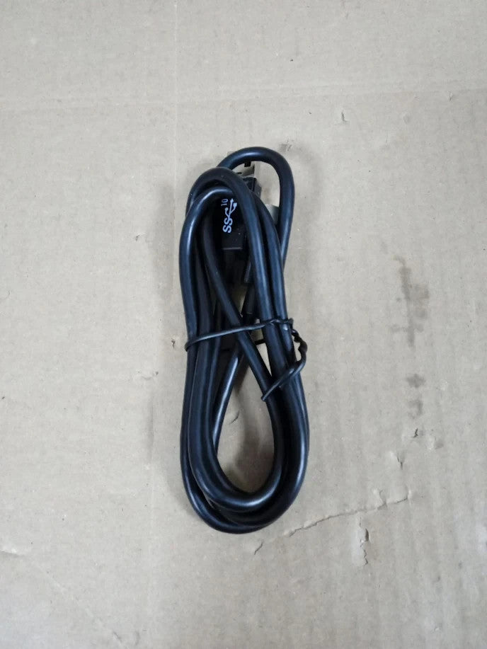 Amazon Basics USB C USB-A 3.1 Gen 2 Fast Charger Cable 10Gbps 0.9m Black  New