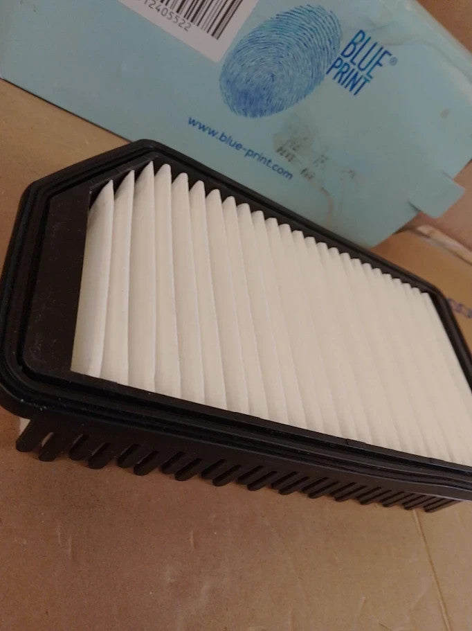 Blue Print ADG022135 Air Filter Replacement Part 15.2x5.6x29.3cm New