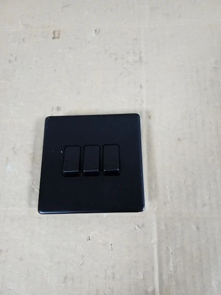BG Electrical Triple Wall Light Switch 2 Way Screwless Front Plate Slim New