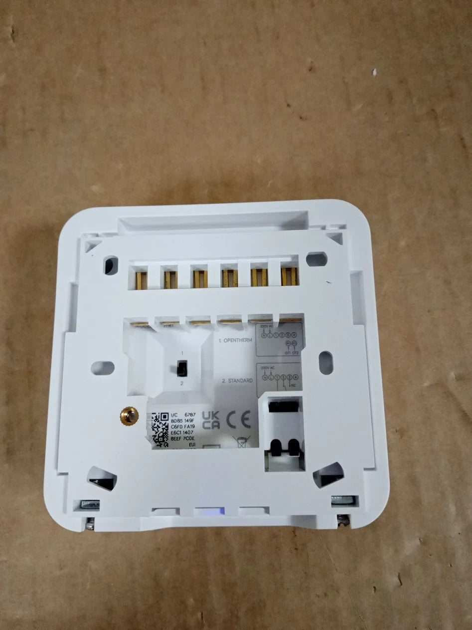 Hive Thermostat Heating Control Nano 3 Hub White Combi Boiler Required New
