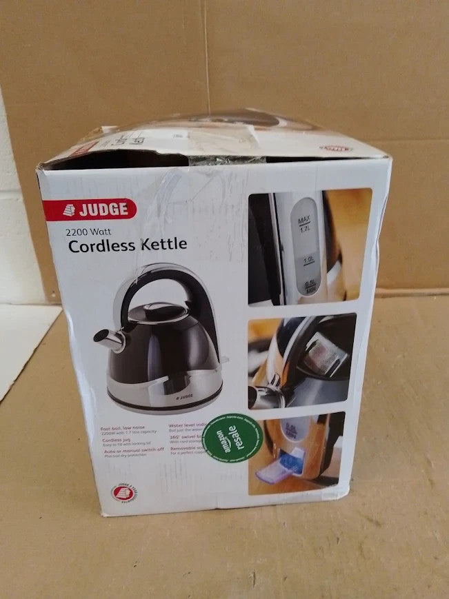 Judge Cordless Teapot Style Electric Kettle Fast Boil Quiet 2200W 1.7L Black