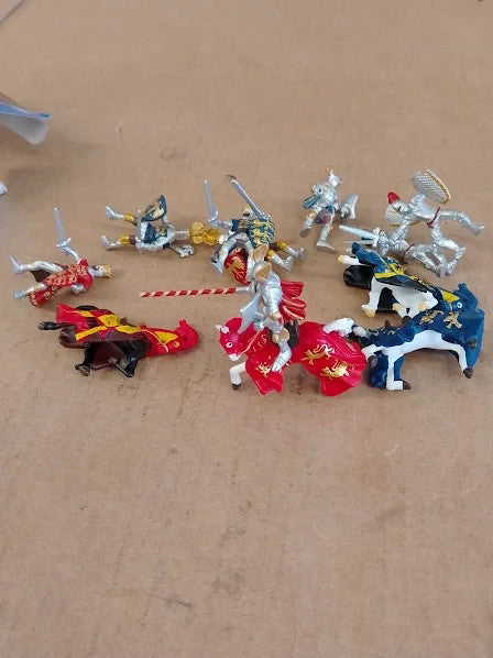 Papo Mini Knights Figures Set 12 Realistic Miniature Characters 3+ New