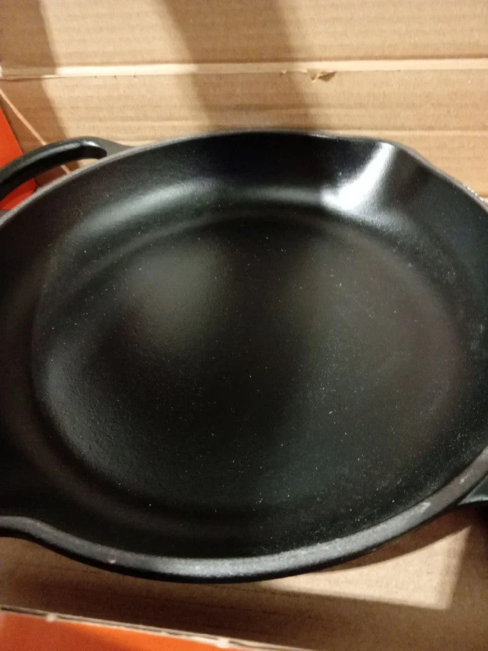 Le Creuset Signature Enamelled Cast Iron Skillet Frying Pan 23cm Black New