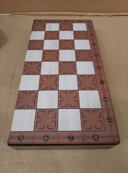 Sarr Klith Chess Set 2in1 32pcs 2 Extra Queens 16in Wooden Magnetic Board