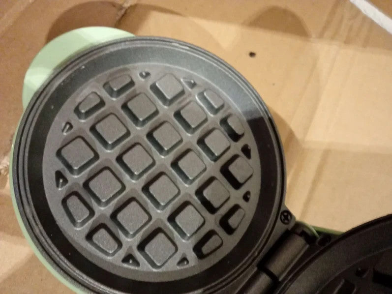 Giles Posner EK4214GSGR Mini Waffle Maker Non Stick Iron Machine 15x10.5x22.4cm