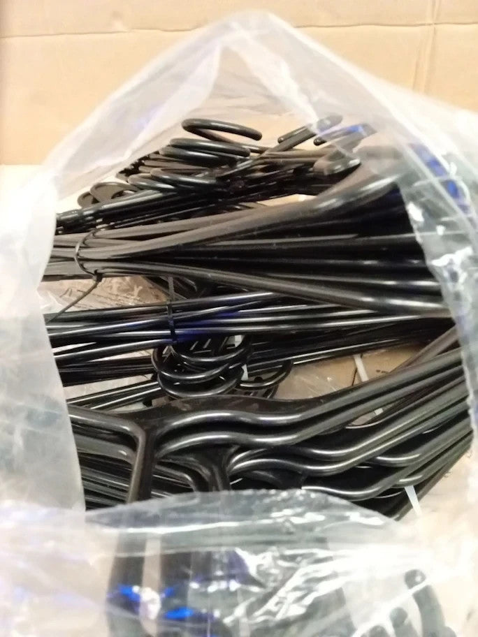 Amazon Basics Plastic Clothes Hangers Adult Size 50pcs Black 16.18w8.78cm New