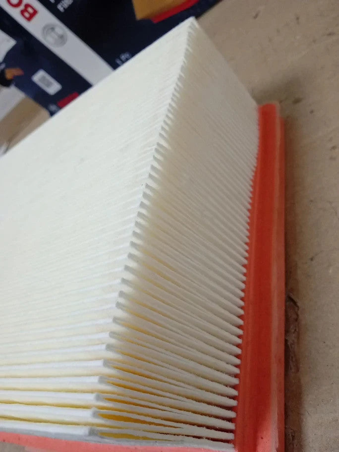 Bosch S0135 Car Air Filter Separates Particles Air Intake Moisture Resistant New