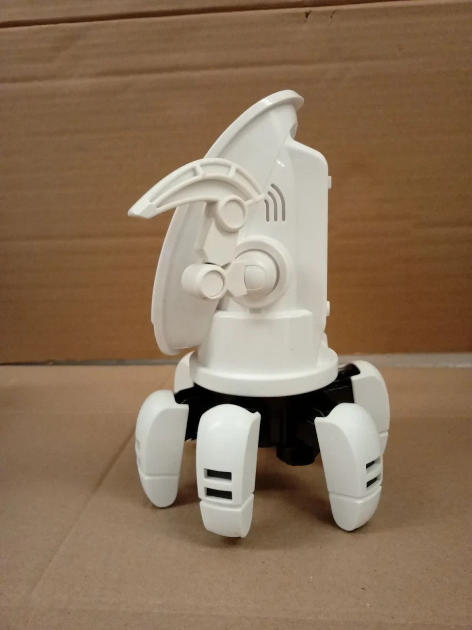 SilverLit YCOO Octobot Interactive Kids Robot Toy 6 Legs LED Face 360° Movement