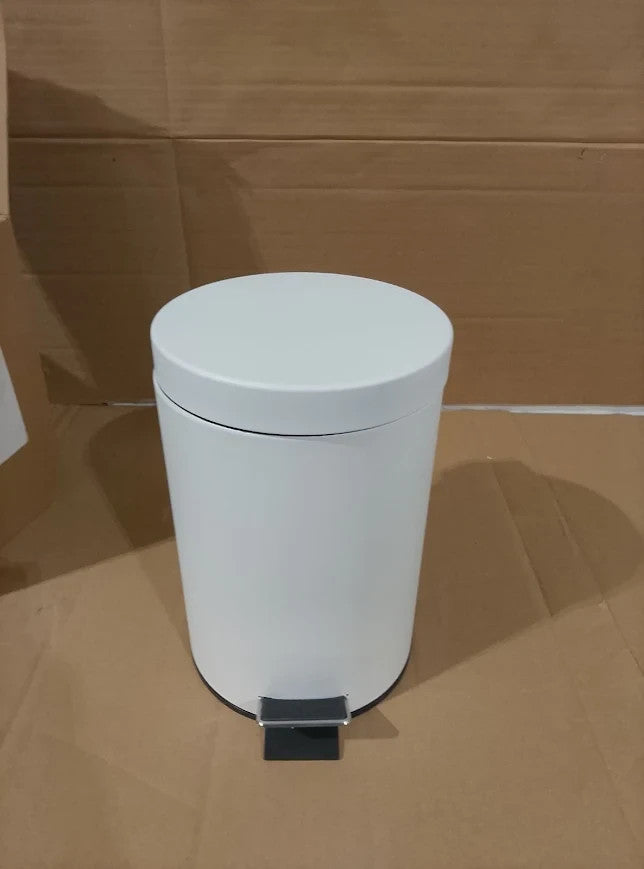 Habitat 3 Litre Capacity Step Bin Matt White 25.1x22x16.8cm