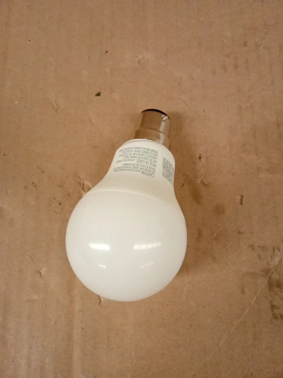 Amazon Basics Smart Multicolor LED Light Bulb B22 Base 8W 60W Equivalent New