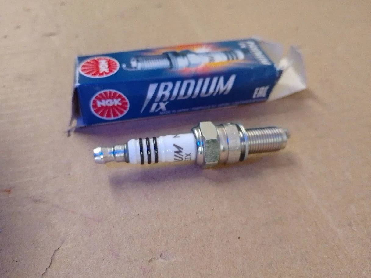 NGK 3521 CR9EIX Iridium IX Spark Plug For Car Truck Pack Of 1 New