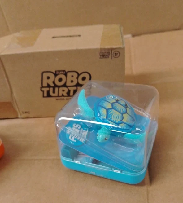 ZURU Robo Turtle Robotic Swimming Toy 2 Pieces Orange Blue Pool Bath Fun New