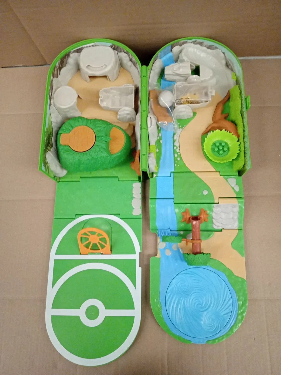 Pokemon CARRY CASE PLAYSET Gotta Catch Em All Bounding Boulder Trap