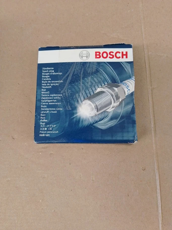 Bosch 0242229902 +39 Spark Plug Set 4 Reliable Gasoline Engine Start New