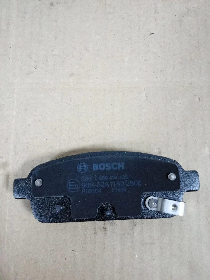 Bosch BP2679 Brake Pads Car Rear Axle Reduced Noise & Dust 4 Pieces Black