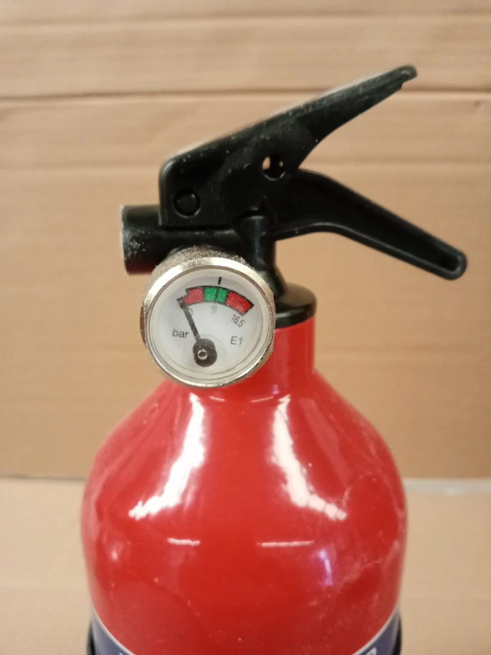 Firechief 1kg Powder Fire Extinguisher Red Home Multi Purpose Powder Supplied