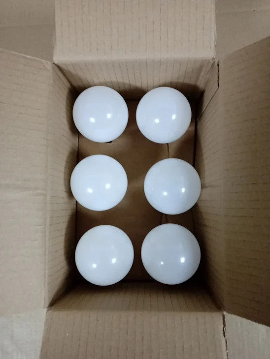 Amazon Basics LED E27 Edison Screw Bulb 10W Equivalent 75W Cool White New