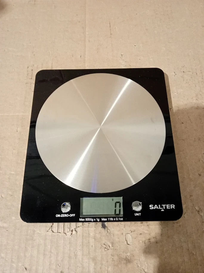 Salter 1036 BKSSDR Digital Kitchen Scale Cooking And Baking Scales 5kg Capacity