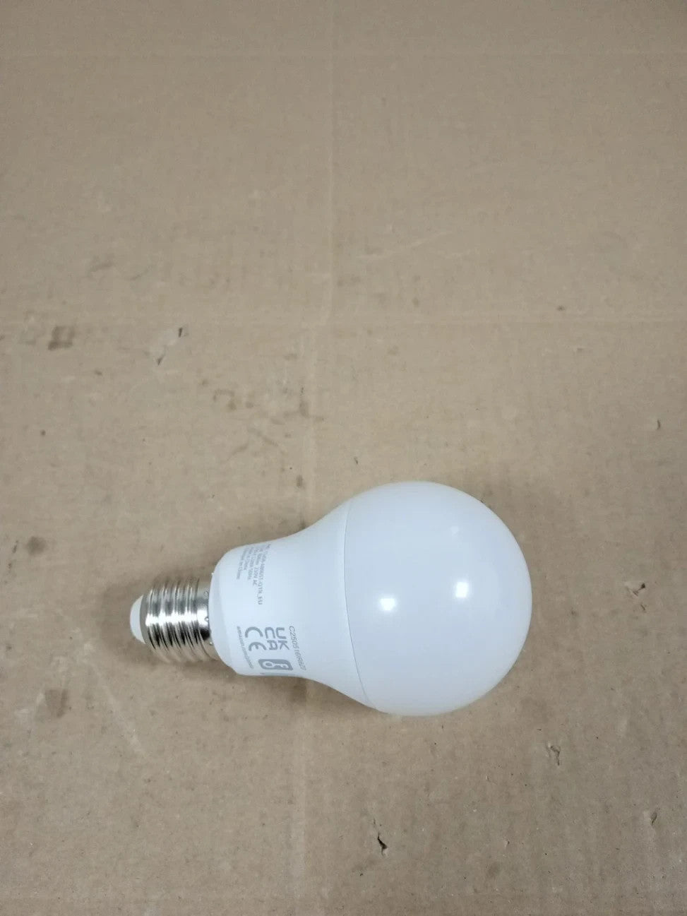 Amazon Basics Smart Dimmable LED Light Bulb E27 Base Soft White 60W Alexa New