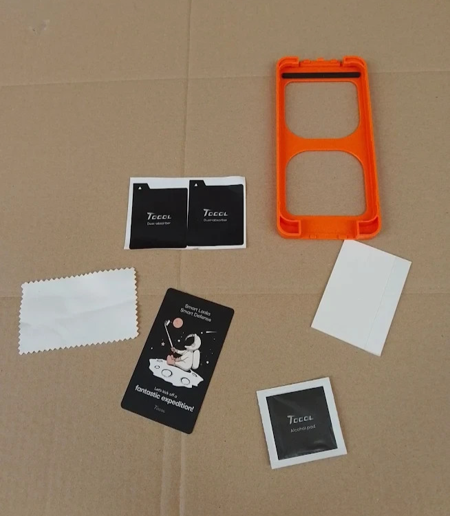 TOCOL iPhone 15 Privacy Screen Protector  6.1 Inch Anti Spy Tempered Glass New