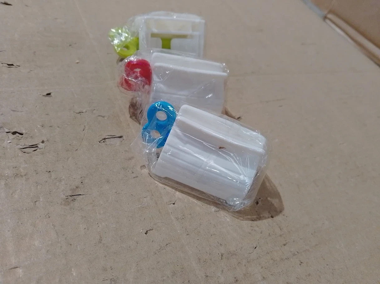 Toothpaste Tube Holder Seat Holder 3 Pack Bathroom Accessories Mixed Colors New