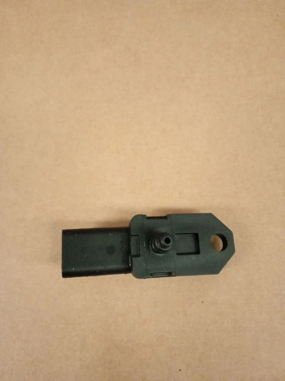 Febi Bilstein 37740 Manifold Pressure Sensor One Pack Plastic 6.1x4.7x4.5cm