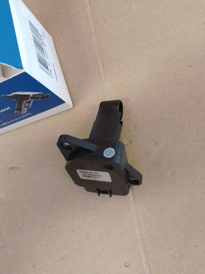 Denso Mass Air Flow Sensor DMA0112 OE Number 2220430010 Fits Toyota Lexus IS New