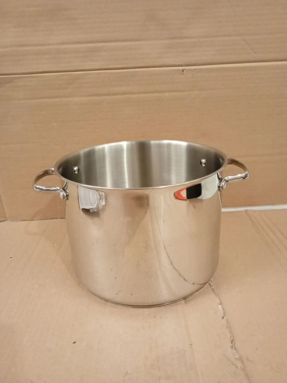 Amazon Basics Stainless Steel Stock Pot With Lid 7.6L Silver 25.2x33.5x24.3cm