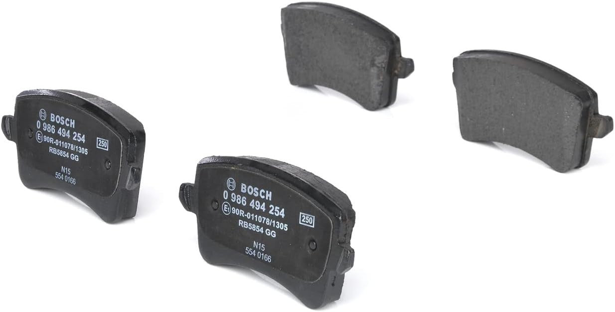 Bosch BP1126 Brake Pads Car Rear Axle Quality Reduced Noise Dust 4Pad New