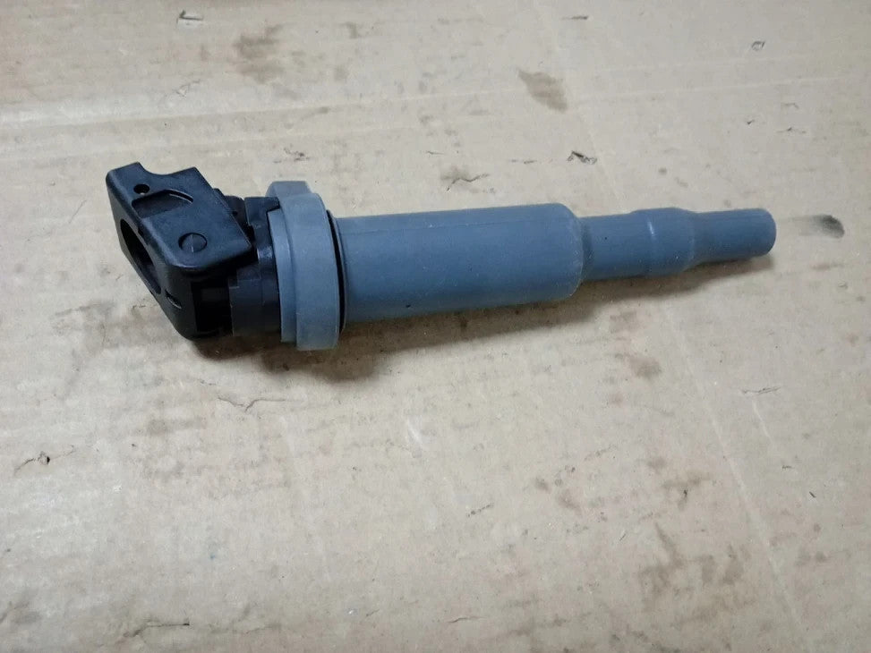 Bosch 0221504471 Ignition Coil Reliable Highly Efficient Male To Female