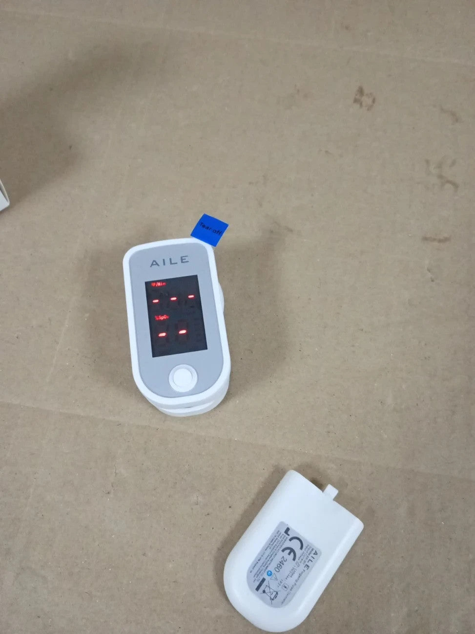 AILE Pulse Oximeter Oxygen Meter Adults Accurate Fast Easy Larger Red Screen New