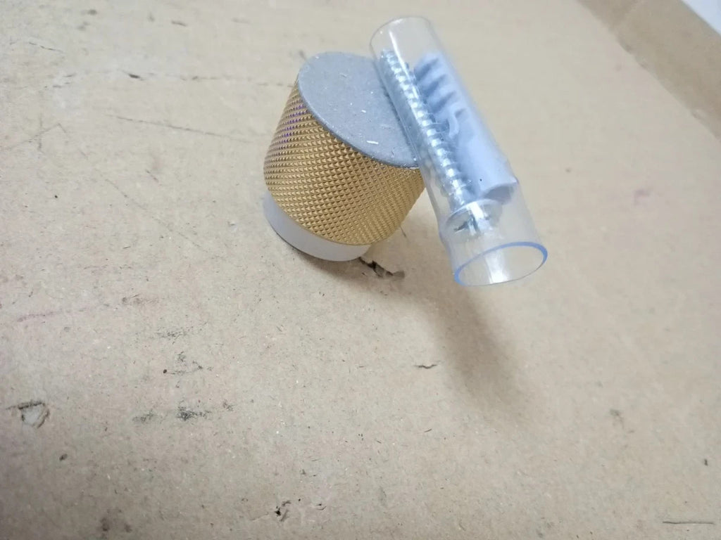 EVI Herrajes Design Wall Door Stop Diamond Knurling 28x28mm Matt Satin Brass New