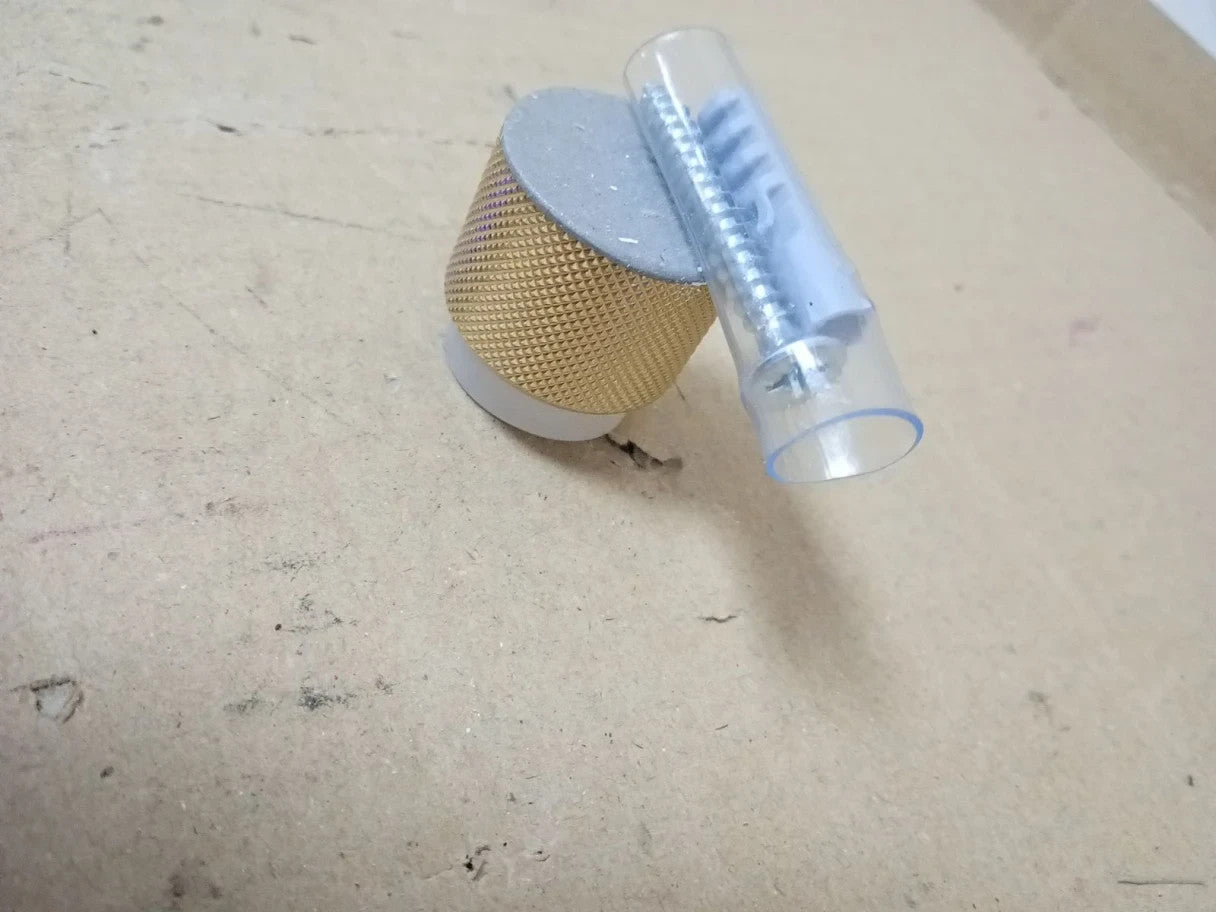 EVI Herrajes Design Wall Door Stop Diamond Knurling 28x28mm Matt Satin Brass New