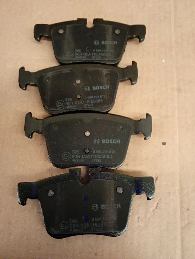 Bosch BP1993 Rear Brake Pads 4 Pieces Car ECE R90 Low Noise Dust Copper Fre New