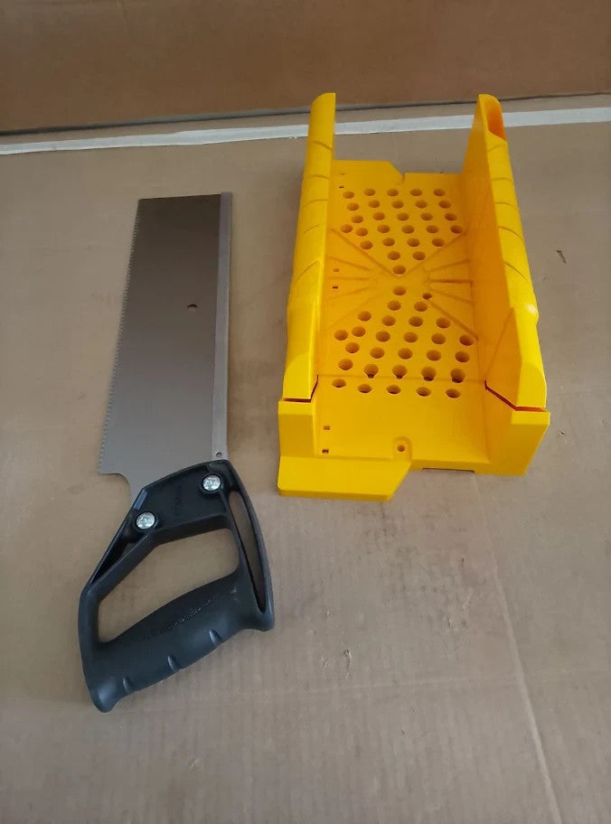 Stanley STA120600 Clamping Mitre Box And Saw 1-20-600