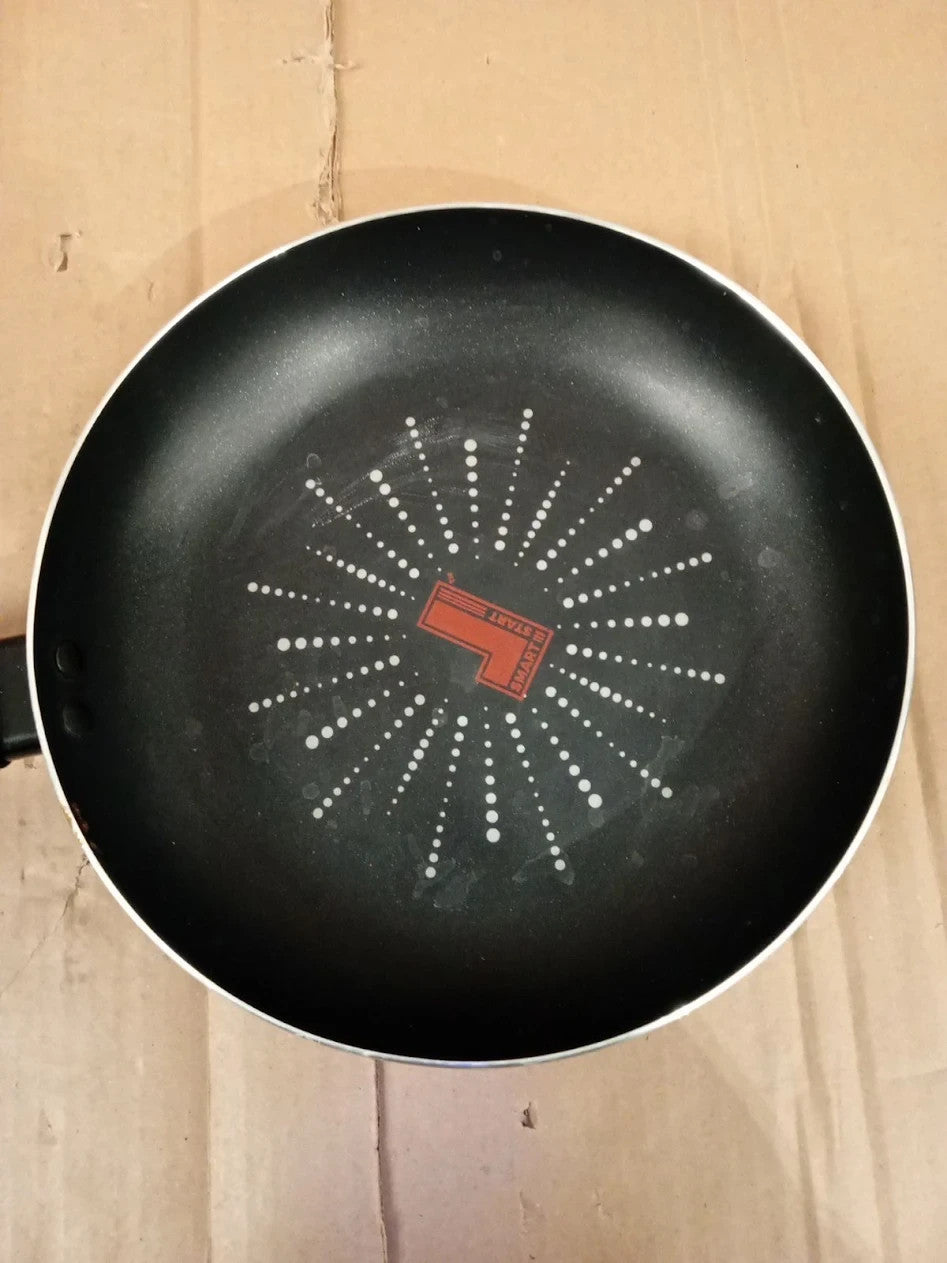 Tower T700300 SmartStart Classic 24cm Aluminium Frying Pan Non Stick Black