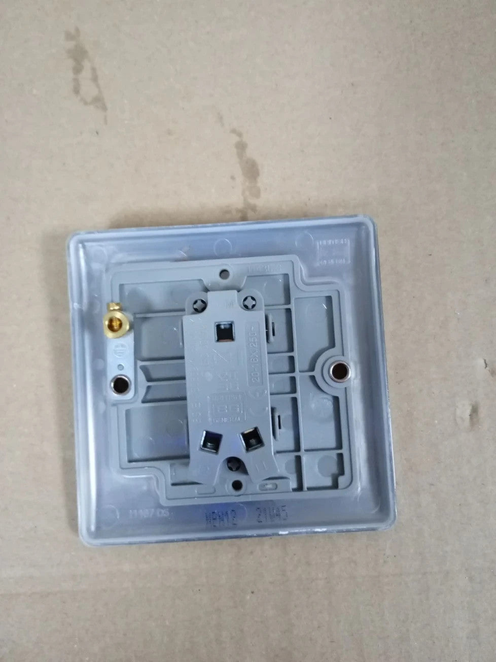 BG Electrical Single Wall Light Switch 2 Way Screwless Front Plat Metal Black
