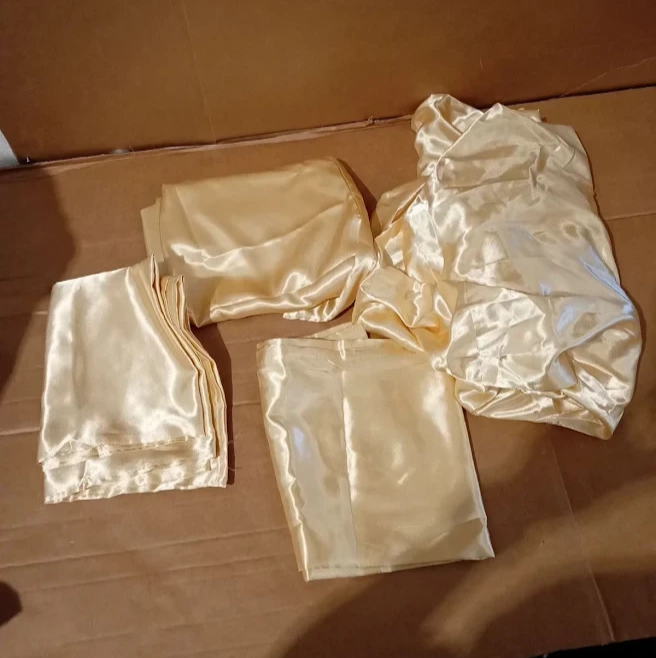Guchuang Satin Bedding Set Beige King Duvet Cover Sheet Pillowcases Design New