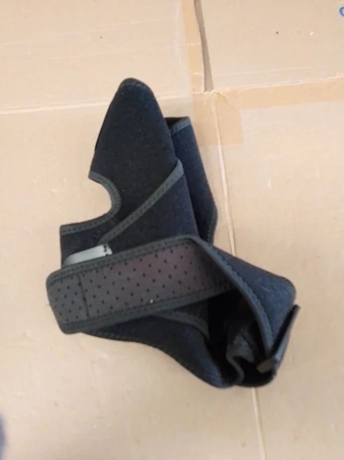 Runzi Shoulder Support Brace Pressure Pad Unisex Adjustable Arm Fits Right Left
