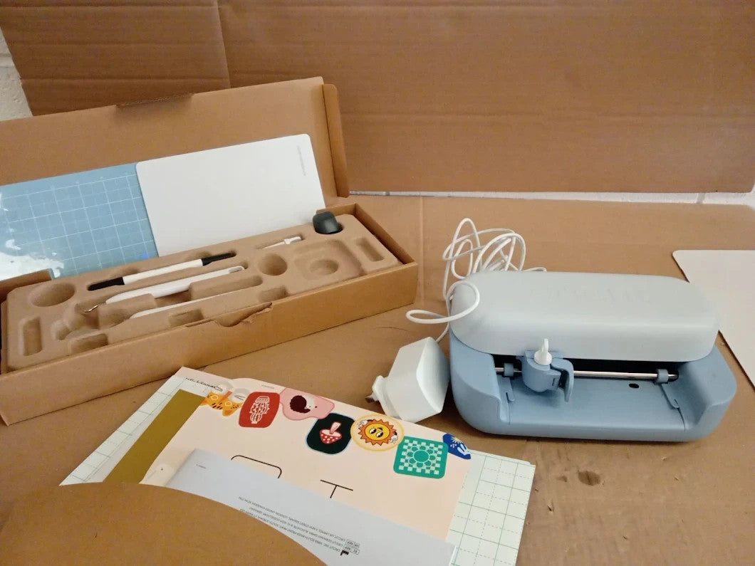 Cricut Joy Essential Bundle Smart Compact Cutting Machine Cards Decals Label New