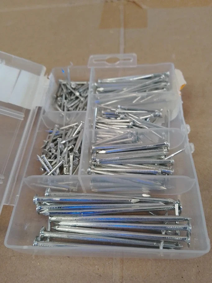 G4Gadget 250pcs Zinc Plated Flat Head Nails 5 Assorted Sizes DIY Woodwork New