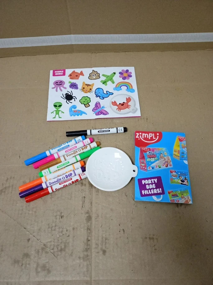 Zimpli Doodle N Dip 8pc Magic Markers Picture Paddle Draw Water Colouring New