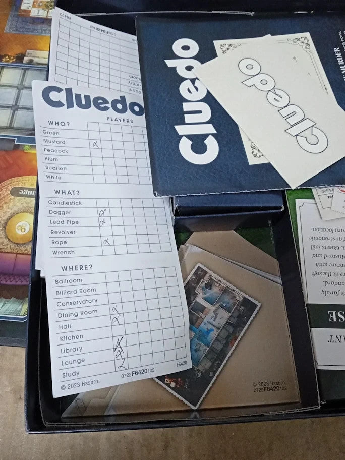 Hasbro Gaming Cluedo Board Game Reimagined ClassicDetective Mystery Games 8+