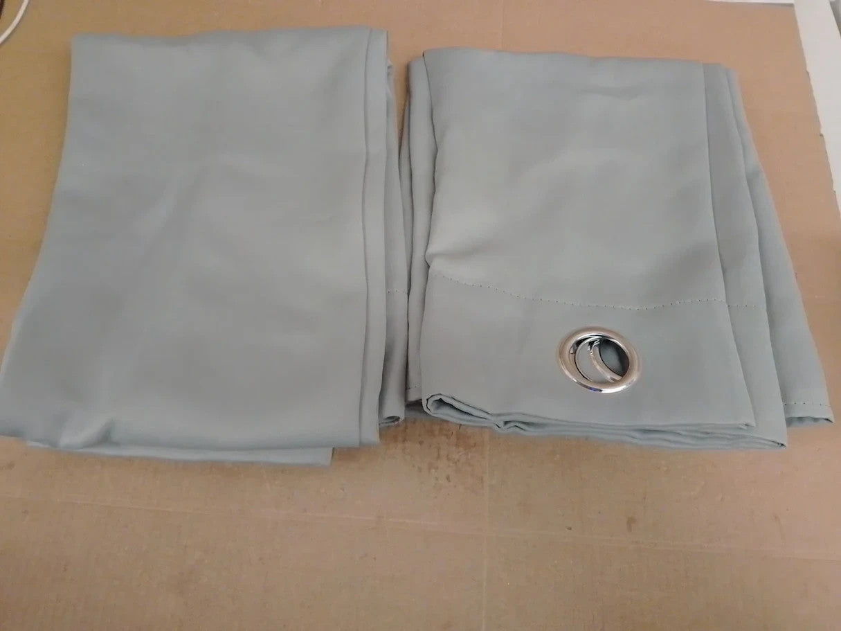 Pony Dance Sage Green 2 Pieces Thermal Curtains Eyelet Blackout 52x54in New