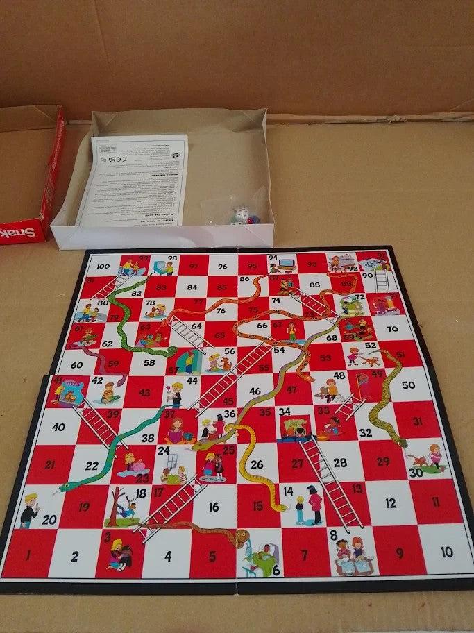 Pressman Snakes Ladders Traditional Children Games 2-4Players 4+ New